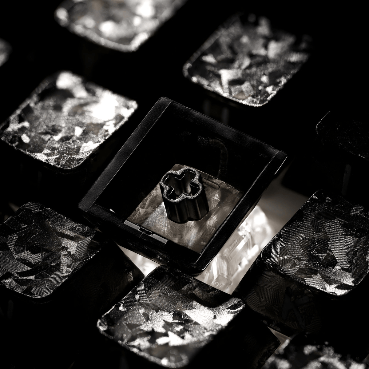 XVX M67 JadeStone Forged Carbon VIA Tri-Mode Mechanical Keyboard - Agenda365.com