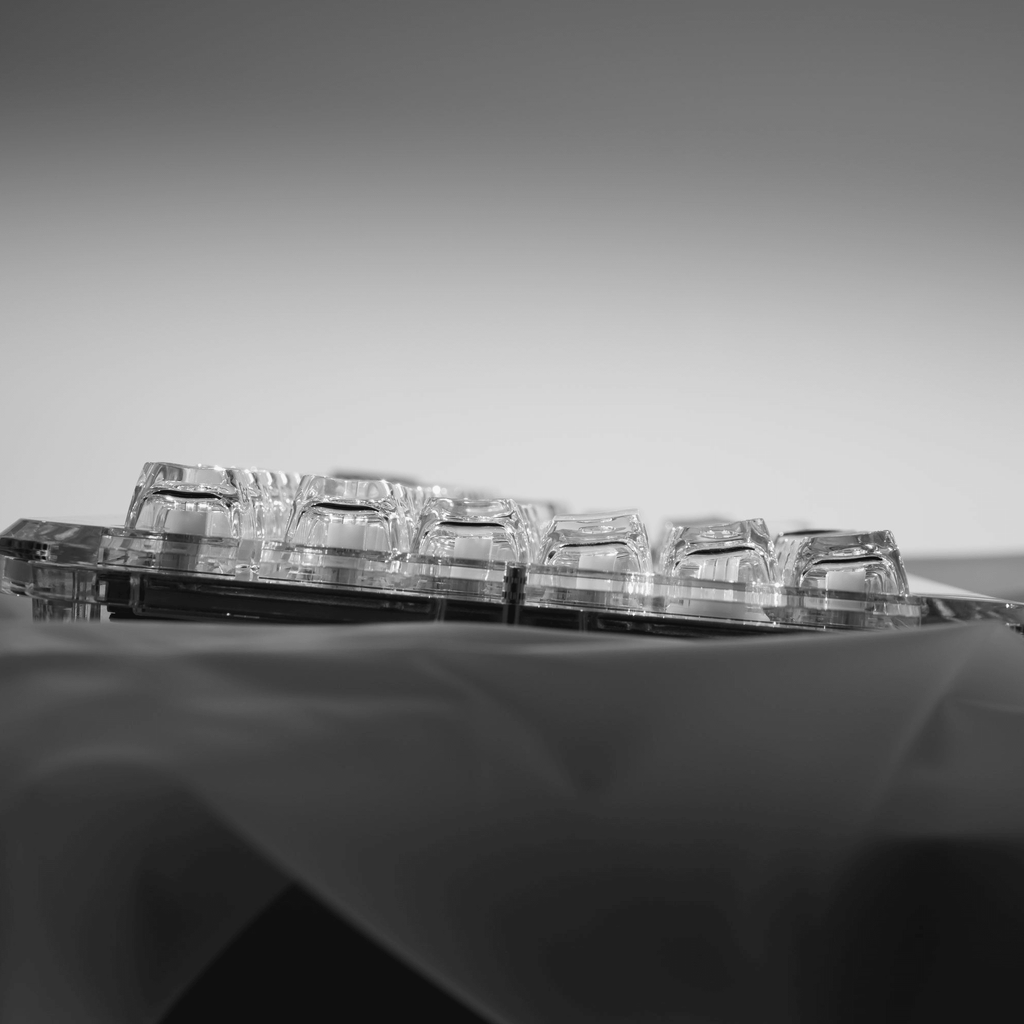 XVX Arctic Transparent SA Profile Double-Shot 128-Key PC Keycap Set - Agenda365.com