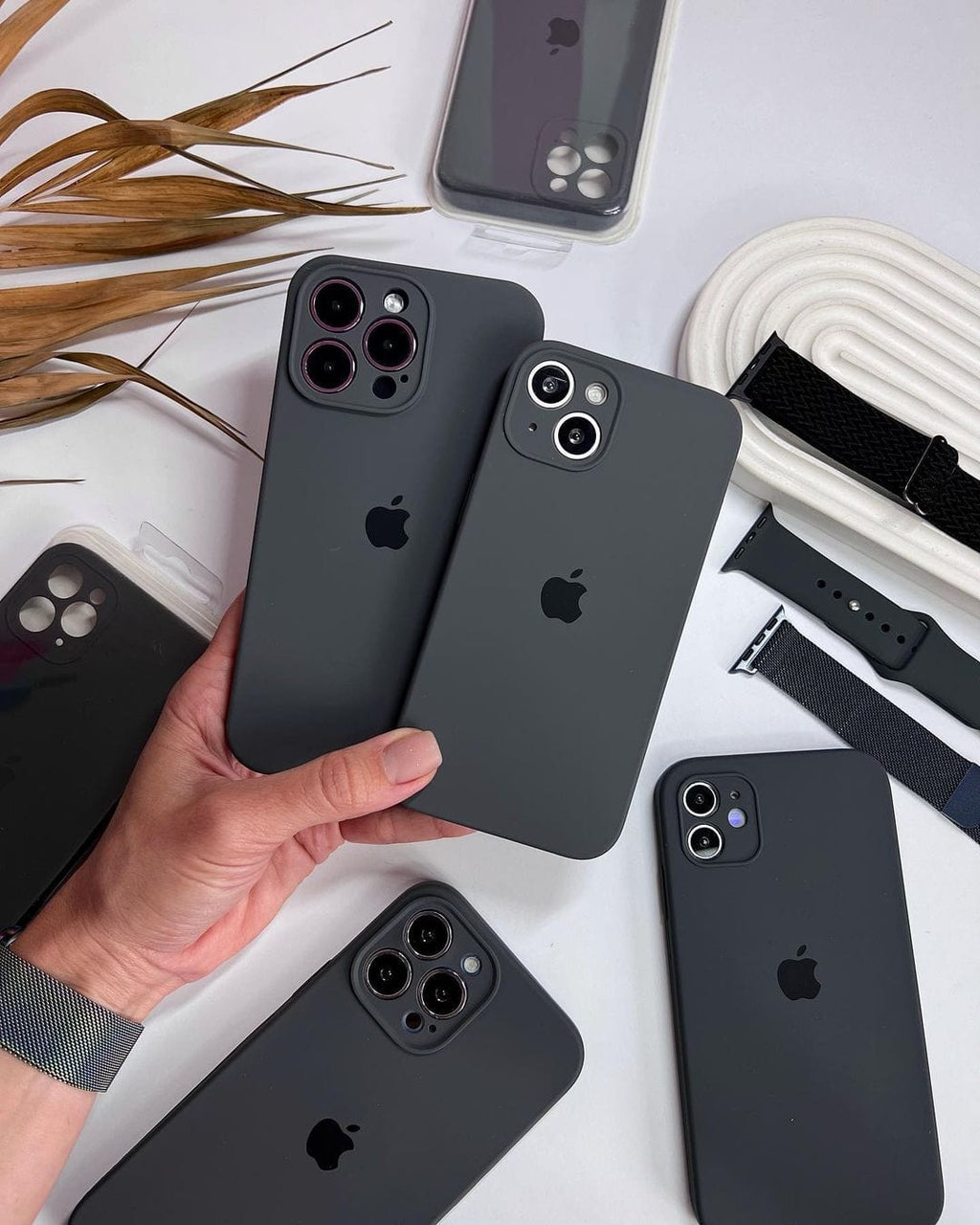 iPhone Camera Protection Silicone Case (Black) - Agenda365.com