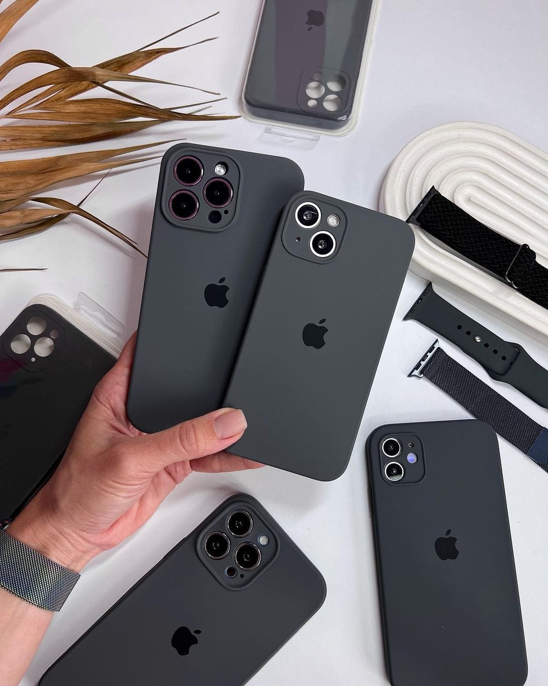 iPhone Camera Protection Silicone Case (Black) - Agenda365.com