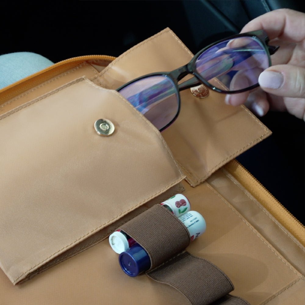 Tailored Tablet Case w/Pouch - Agenda365.com