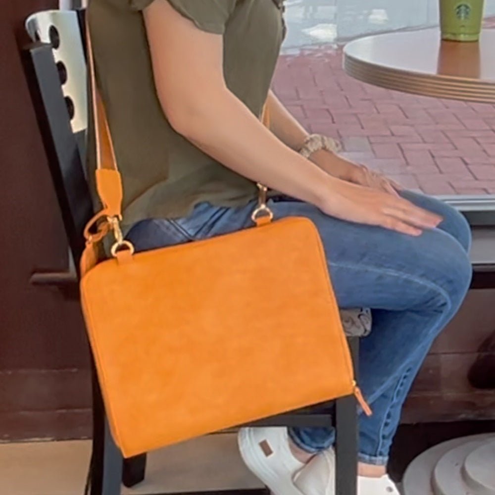 Tailored Tablet Case w/Pouch - Agenda365.com
